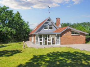 10 person holiday home in Glesborg in Fjellerup